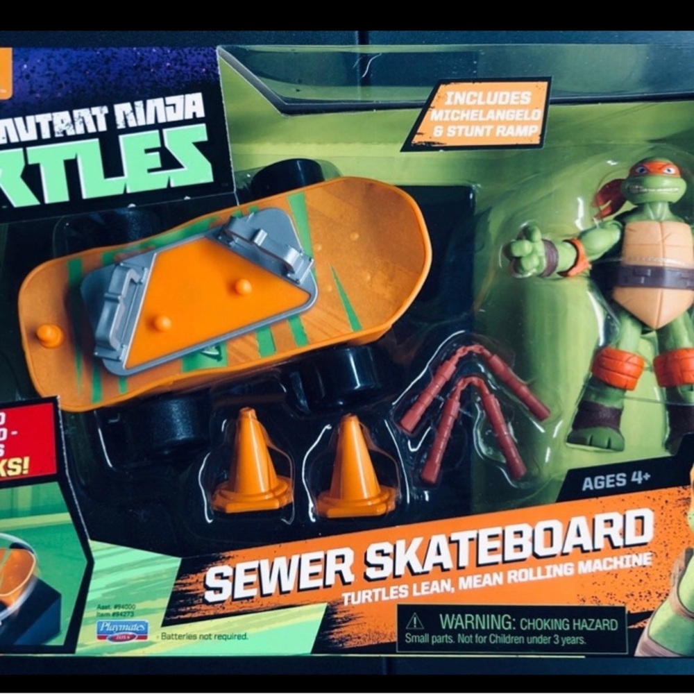 NIB-Teenage Mutant Ninja Turtles-WWE Ninja Superstars-Donatello/Ultimate Warrior